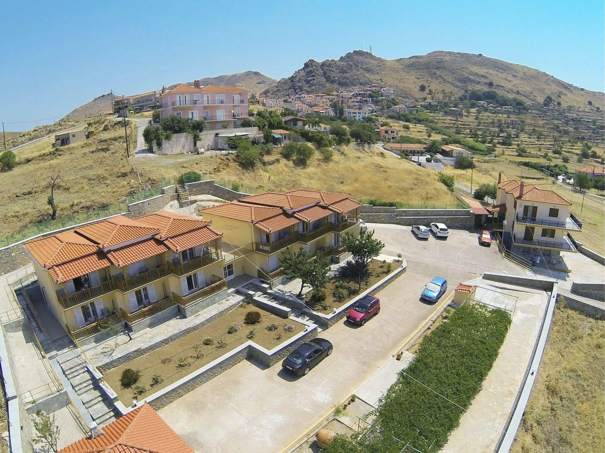 Panorama Plati Aparthotel Bagian luar foto